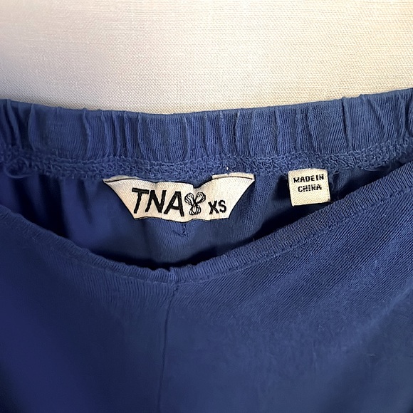 ARITZIA TNA Summer Dress // Size XS - Picture 4 of 6